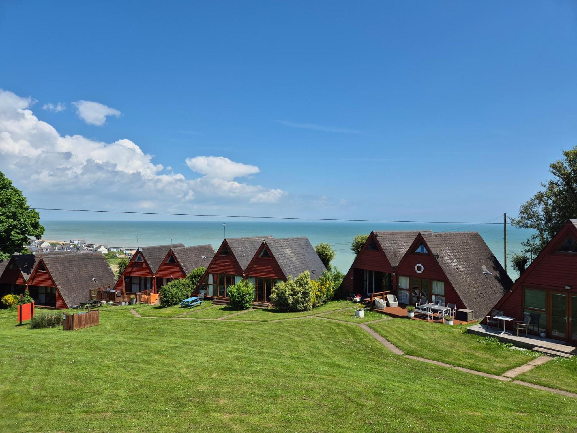 Wow! Amazing Sea Views At Coastal Chalet In Kingsdown Park With Pool No 40 Villa Exterior foto